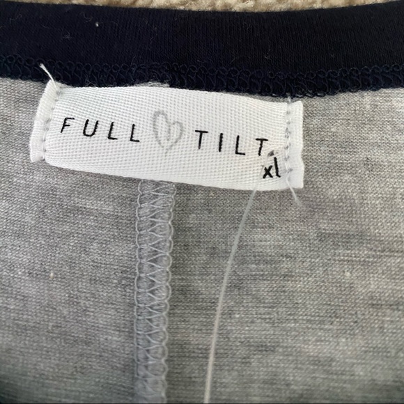 T-shirt dress - Picture 2 of 3